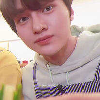 #JUNHO: love so sweet!